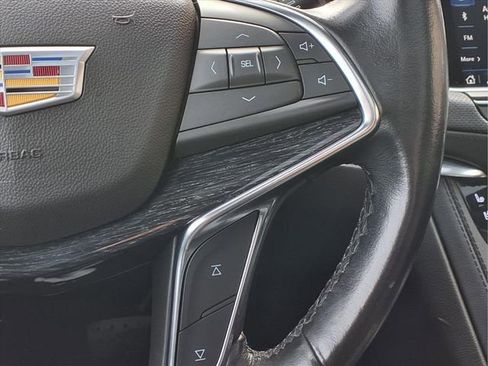 Used 2023 Cadillac XT5 Premium Luxury image 17