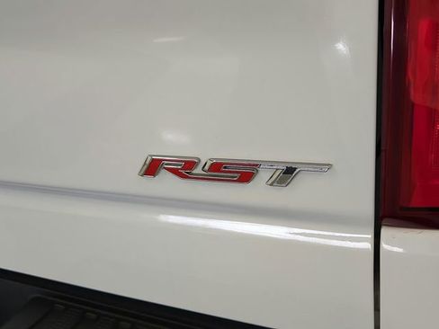 Used 2025 Chevrolet Silverado 1500 RST AWD/4WD image 40