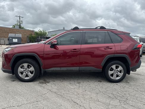 Used 2022 Toyota RAV4 XLE FWD image 6