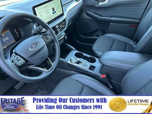 New 2025 Ford Escape SE w/ Class II Trailer Tow Package image 10