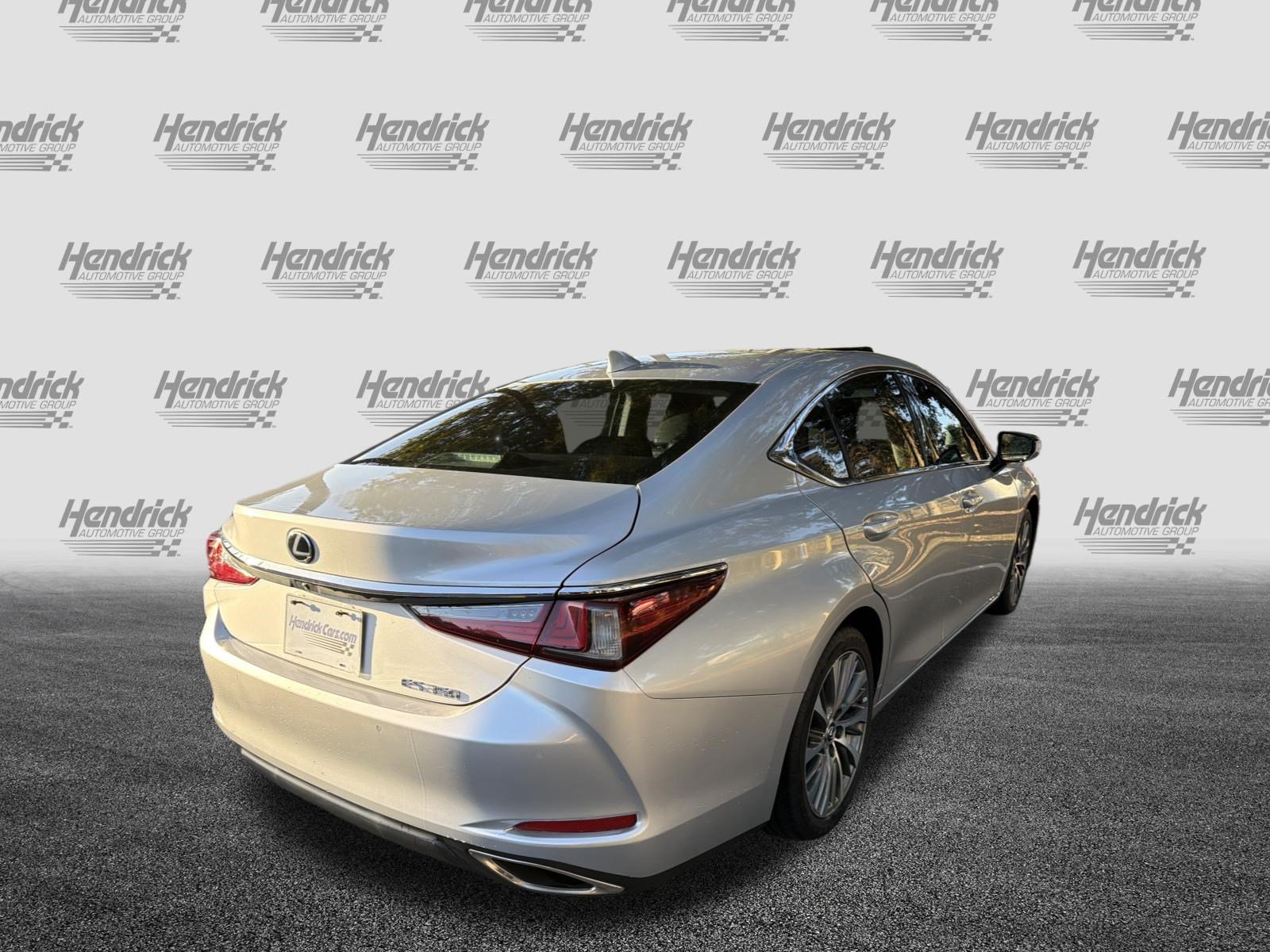 Certified 2021 Lexus ES 350 w/ Premium Package FWD image 9