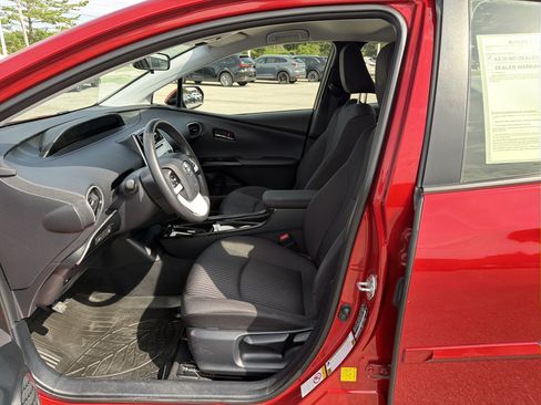 Used 2016 Toyota Prius Three w/ Protection Package FWD image 11