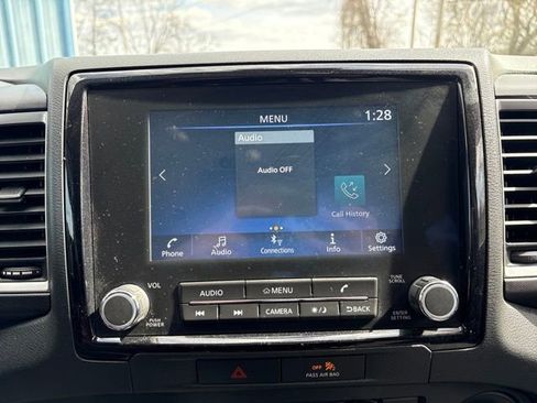 Used 2023 Nissan Frontier SV w/ SV Convenience Package image 15