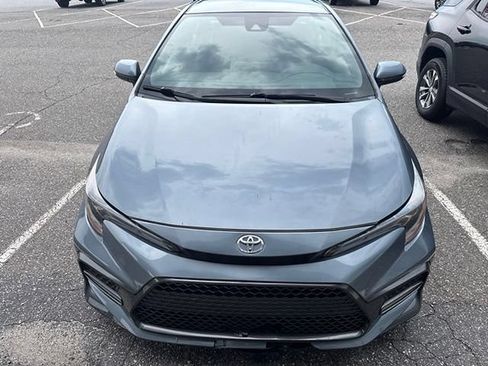 Used 2020 Toyota Corolla SE FWD image 2
