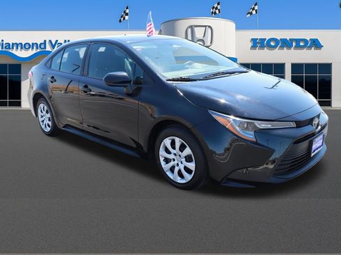 Used 2023 Toyota Corolla LE FWD image 1