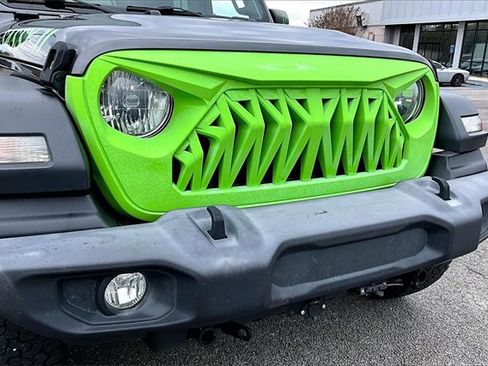 Used 2018 Jeep Wrangler Sport S image 26