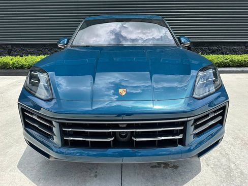 Certified 2026 Porsche Cayenne S AWD/4WD image 8