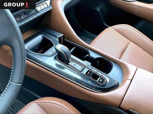 Certified 2025 Toyota Crown Signia AWD/4WD image 17