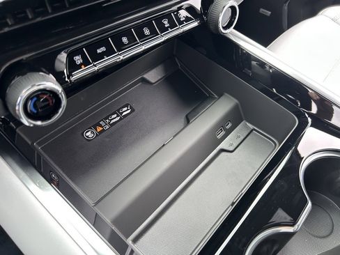 New 2026 Chevrolet Tahoe Premier image 33