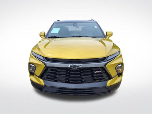 Used 2023 Chevrolet Blazer RS FWD image 2