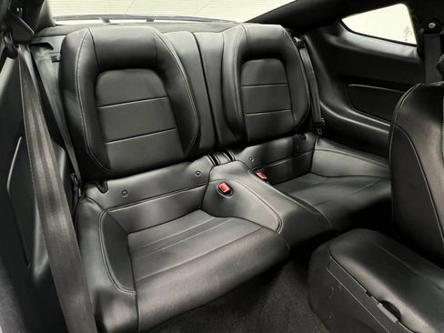 Used 2019 Ford Mustang GT Premium w/ GT Performance Package RWD image 33