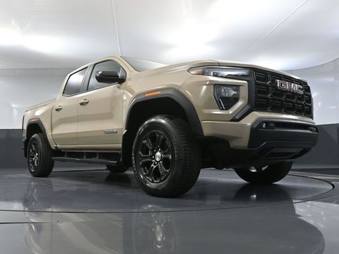 Used 2023 GMC Canyon Elevation w/ Elevation Premium Package AWD/4WD image 55