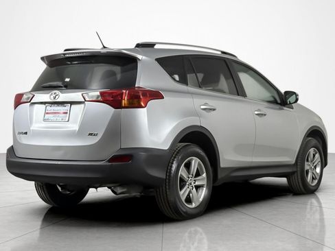 Used 2015 Toyota RAV4 XLE w/ Preferred Accessory Package FWD image 5
