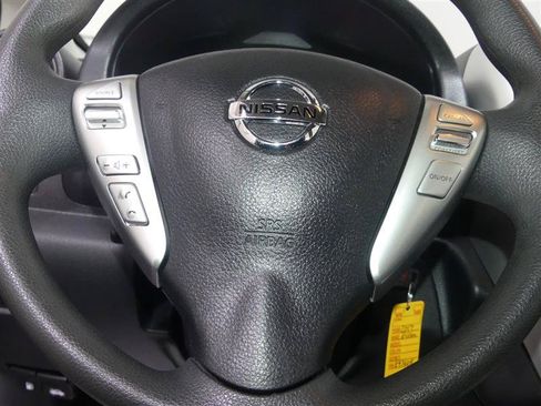 Used 2017 Nissan Versa SV FWD image 30