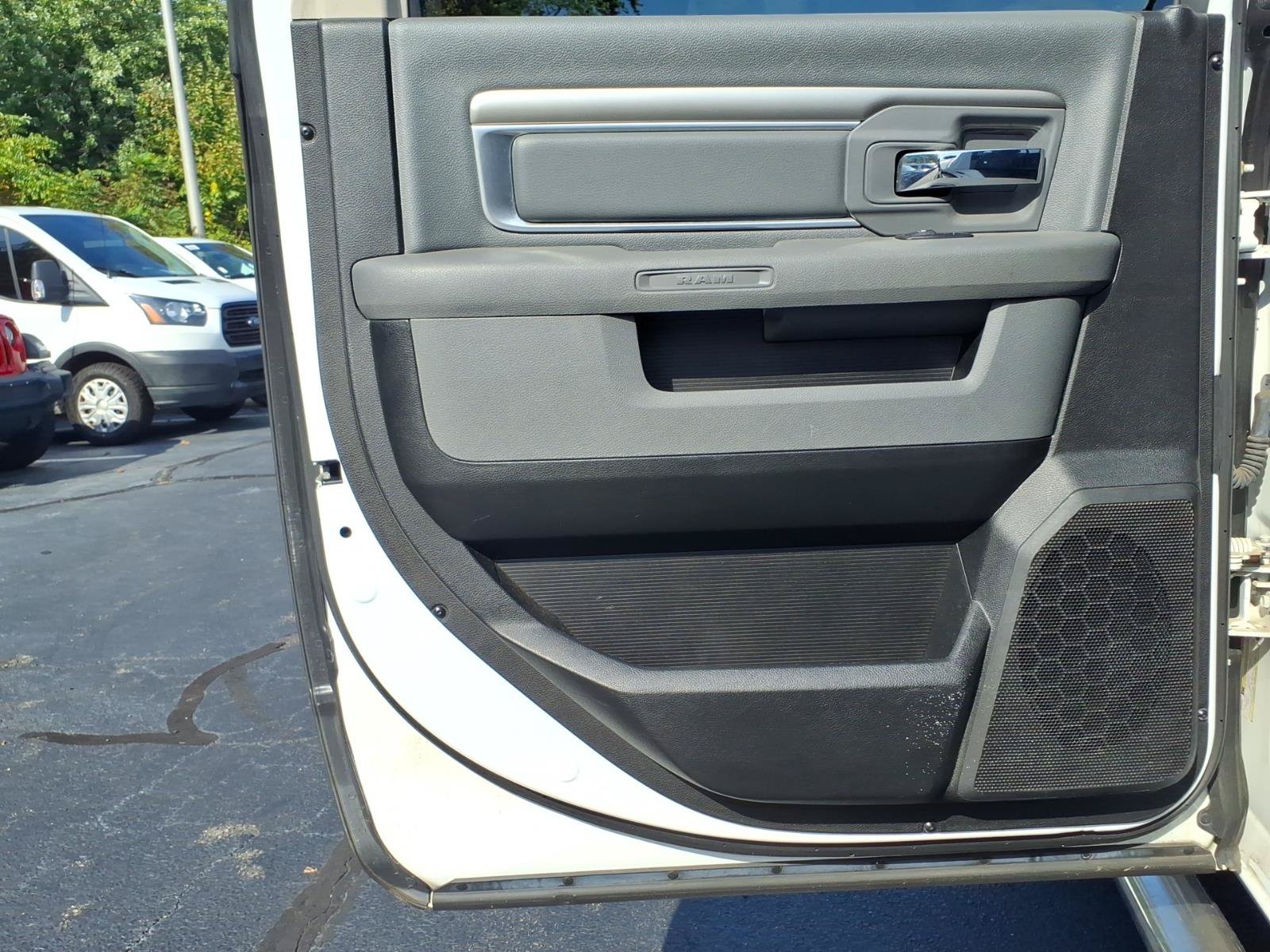 Used 2019 RAM 1500 Big Horn AWD/4WD image 14