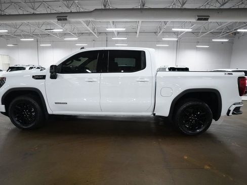 Used 2025 GMC Sierra 1500 Elevation w/ Preferred Package AWD/4WD image 23