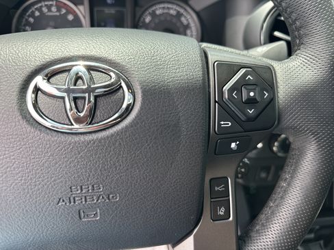 Used 2021 Toyota Tacoma TRD Sport w/ TRD Premium Sport Package AWD/4WD image 26