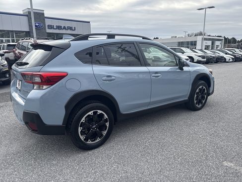 Used 2023 Subaru Crosstrek 2.0i Premium image 6