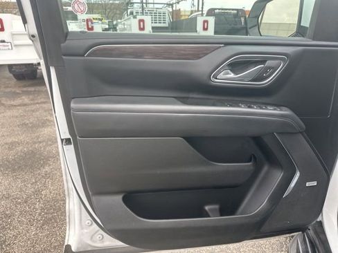 Used 2024 Chevrolet Tahoe LT RWD image 11