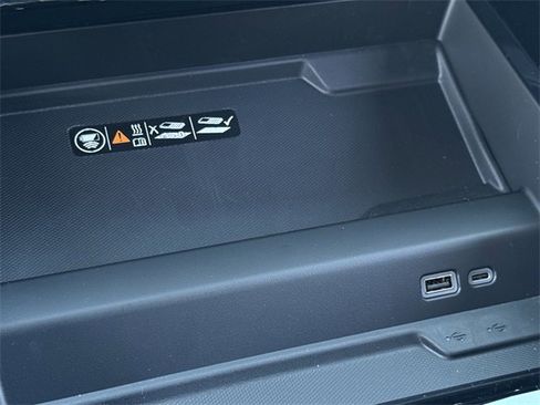 New 2026 Chevrolet Suburban High Country image 18