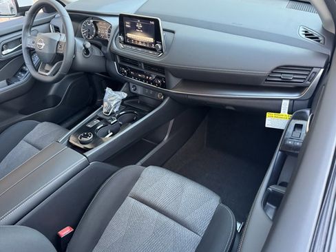 New 2026 Nissan Rogue SV w/ Cold Weather Package image 8