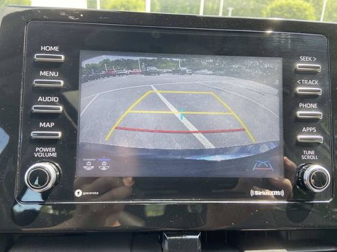 Used 2021 Toyota Camry SE FWD image 31