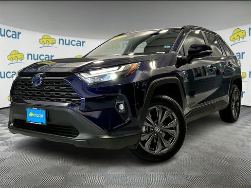 Used 2024 Toyota RAV4 XLE Premium image 3