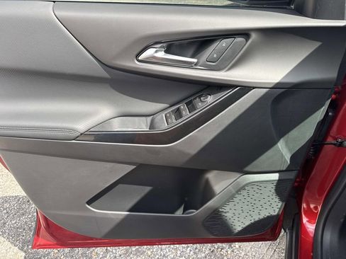 New 2026 Chevrolet Equinox LT image 18