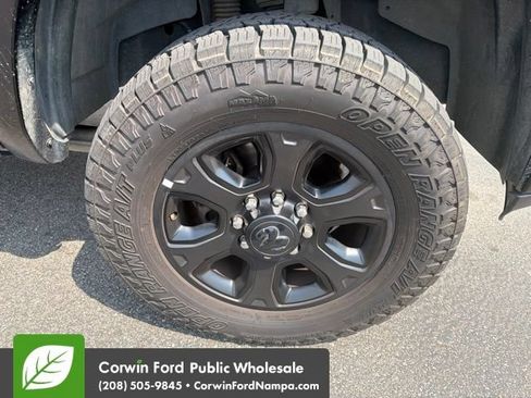 Used 2015 RAM 3500 Laramie w/ Black Appearance Group AWD/4WD image 5