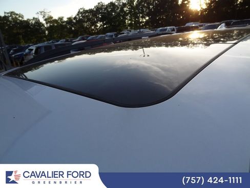 Used 2026 Honda Pilot Elite image 13