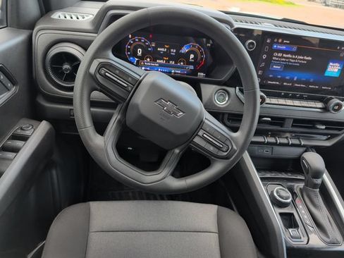 Used 2026 Chevrolet Colorado Trail Boss AWD/4WD image 16