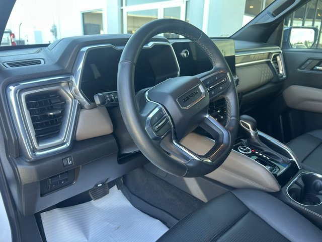 Used 2024 GMC Canyon Denali AWD/4WD image 26