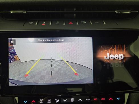 New 2026 Jeep Grand Cherokee Altitude RWD image 11