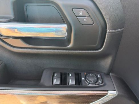 Used 2021 Chevrolet Silverado 1500 RST AWD/4WD image 32