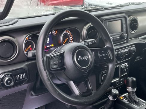 Used 2020 Jeep Wrangler Unlimited Sport image 14