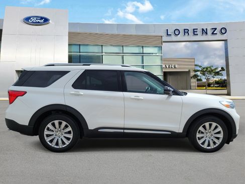 Used 2023 Ford Explorer Limited w/ Limited Technology Package RWD image 4