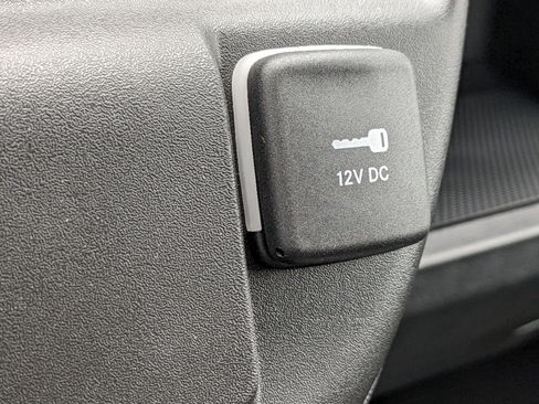 New 2024 RAM ProMaster 3500 w/ Premium Convenience Group image 21