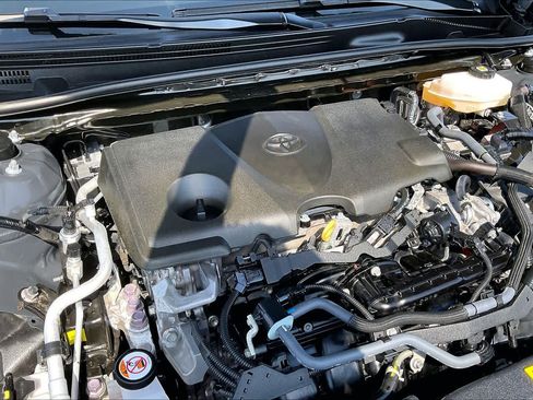 Used 2025 Toyota Camry LE w/ Convenience Package FWD image 32
