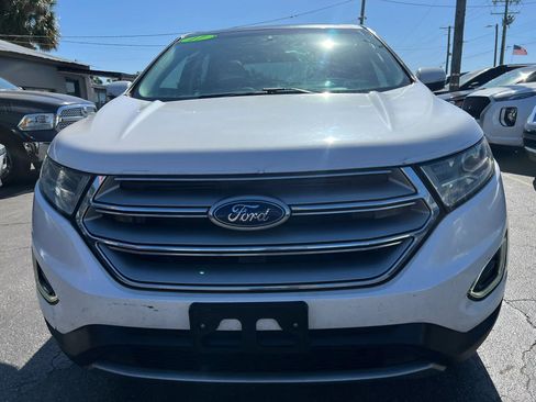 Used 2017 Ford Edge Titanium w/ Equipment Group 301A FWD image 3