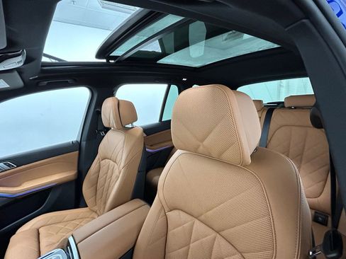 Used 2025 BMW X5 M60i w/ Parking Assistance Package image 29