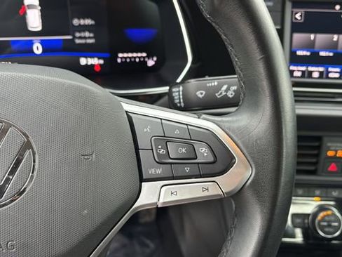 Used 2024 Volkswagen Jetta SE image 24