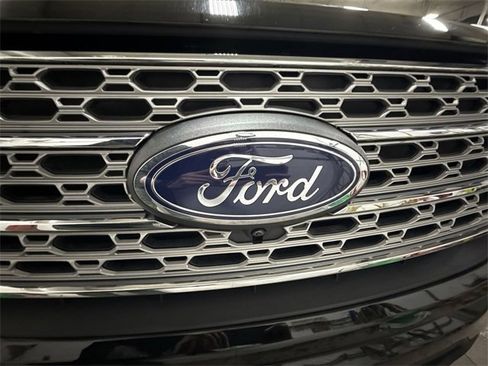 Used 2023 Ford Explorer Limited image 63