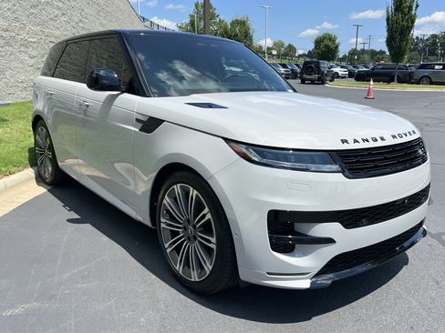 Certified 2025 Land Rover Range Rover Sport Dynamic SE AWD/4WD image 9