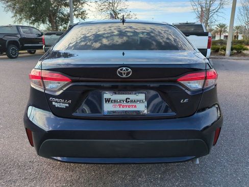 Certified 2021 Toyota Corolla LE image 5