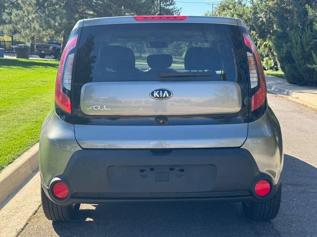 Used 2015 Kia Soul + FWD image 4