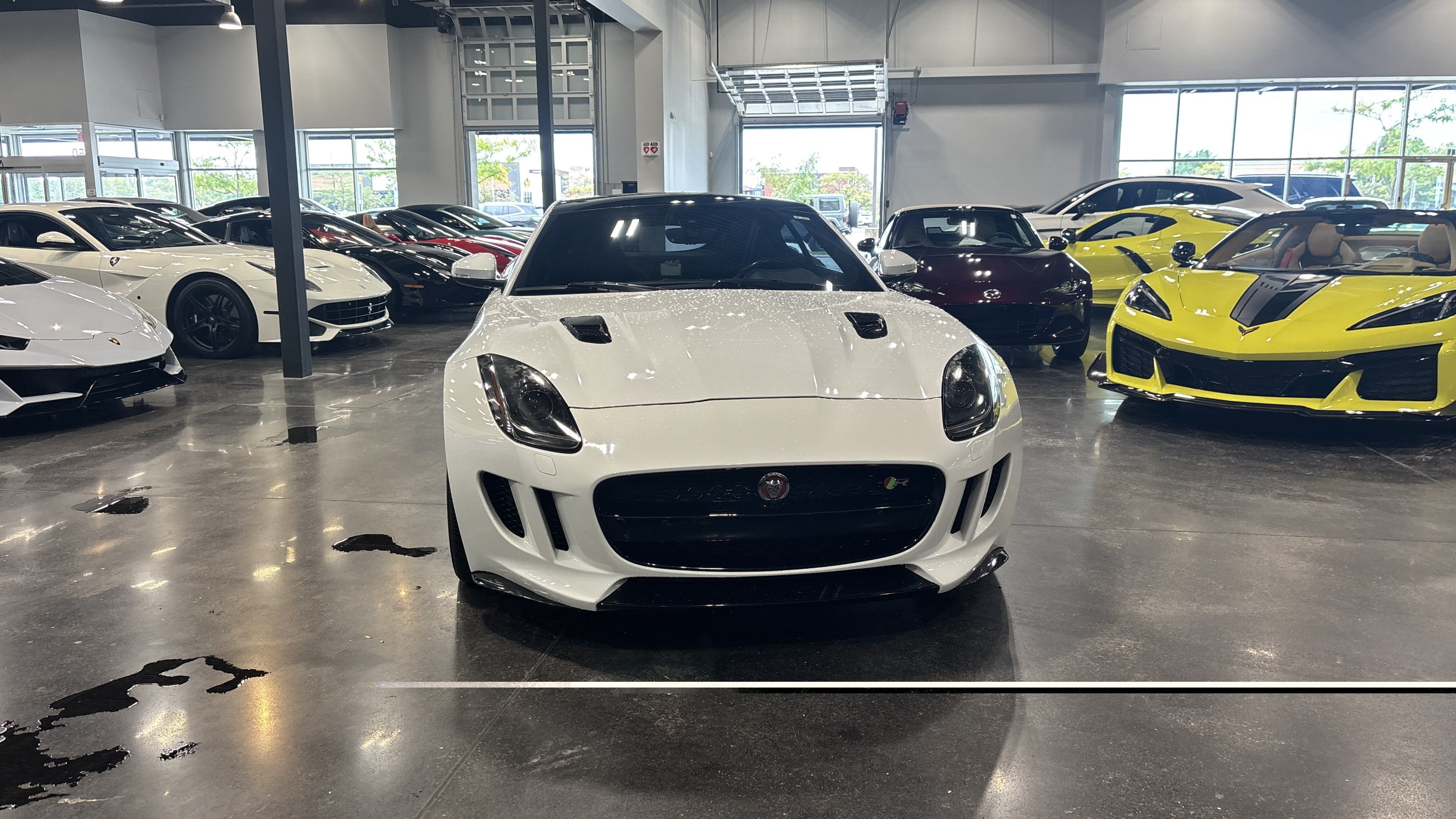 Used 2016 Jaguar F-TYPE R AWD/4WD image 2