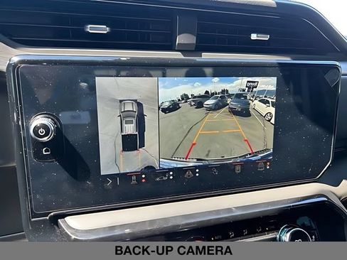 Used 2026 GMC Sierra 1500 AT4 w/ AT4 Premium Package AWD/4WD image 19