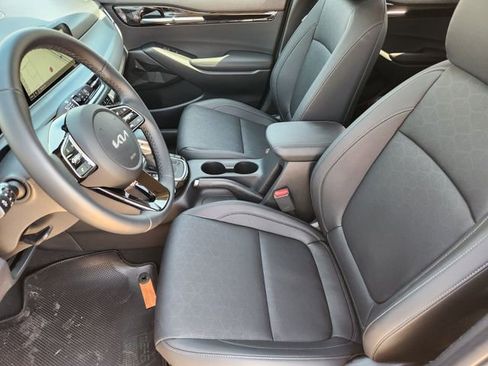 Certified 2026 Kia Seltos EX w/ EX Sunroof Package FWD image 13