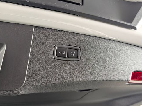 New 2026 Porsche Cayenne GTS AWD/4WD image 18