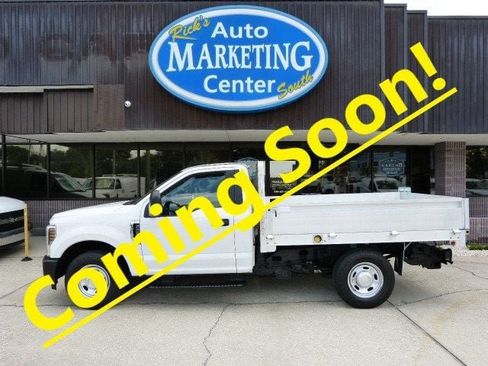 Used 2018 Ford F250 XL RWD image 1